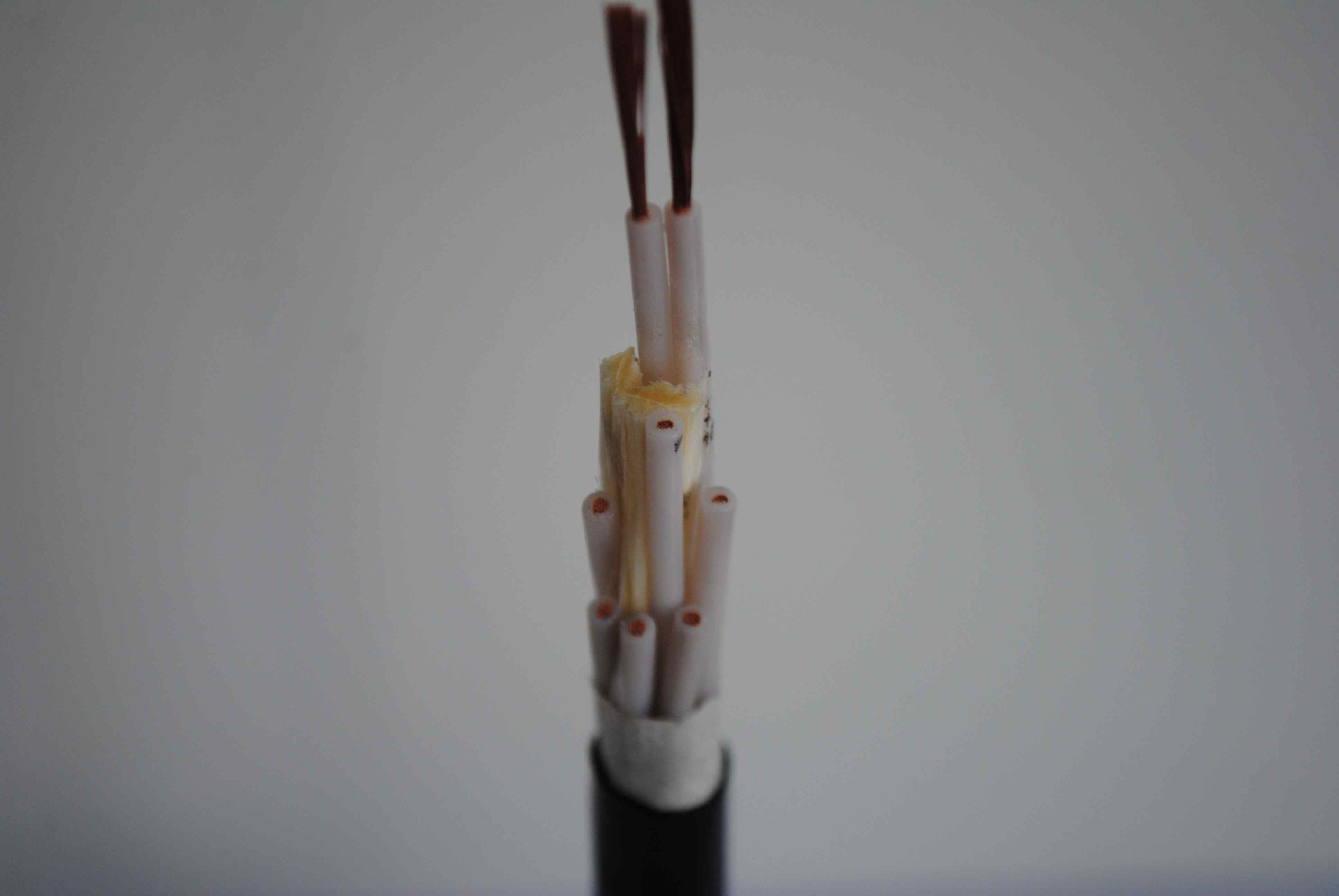 电线电缆敷设的长度会影响老化的速度吗？