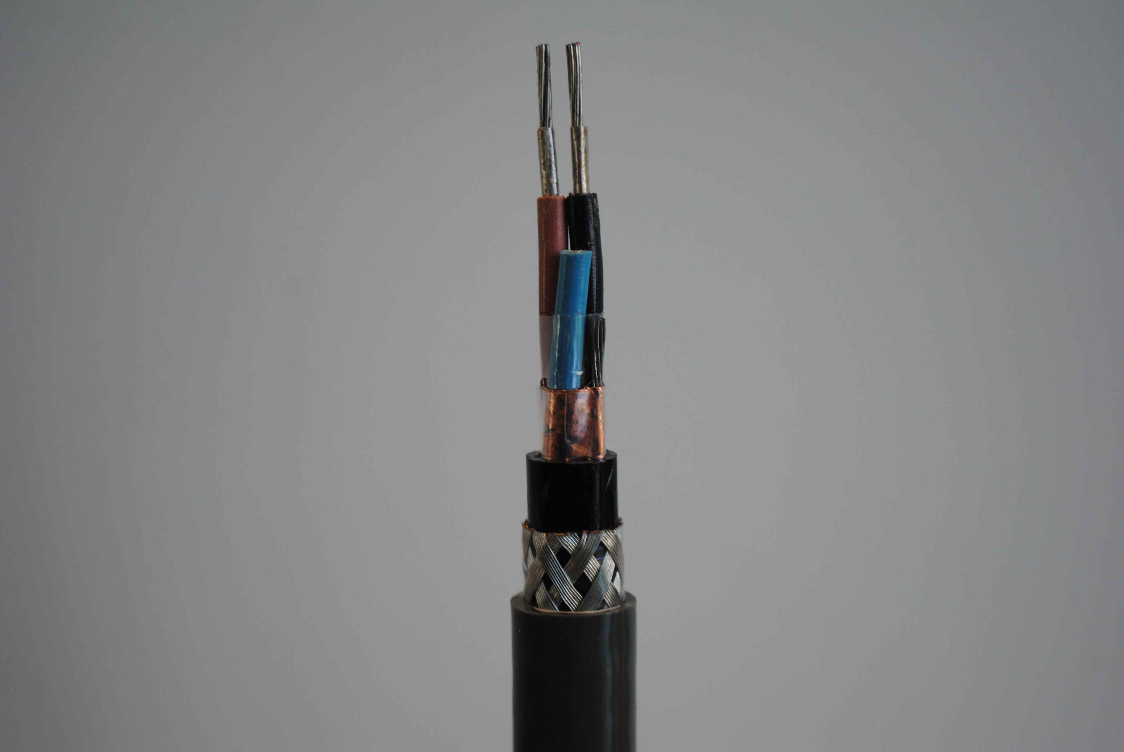 浅析控制电缆的主要性能特点
