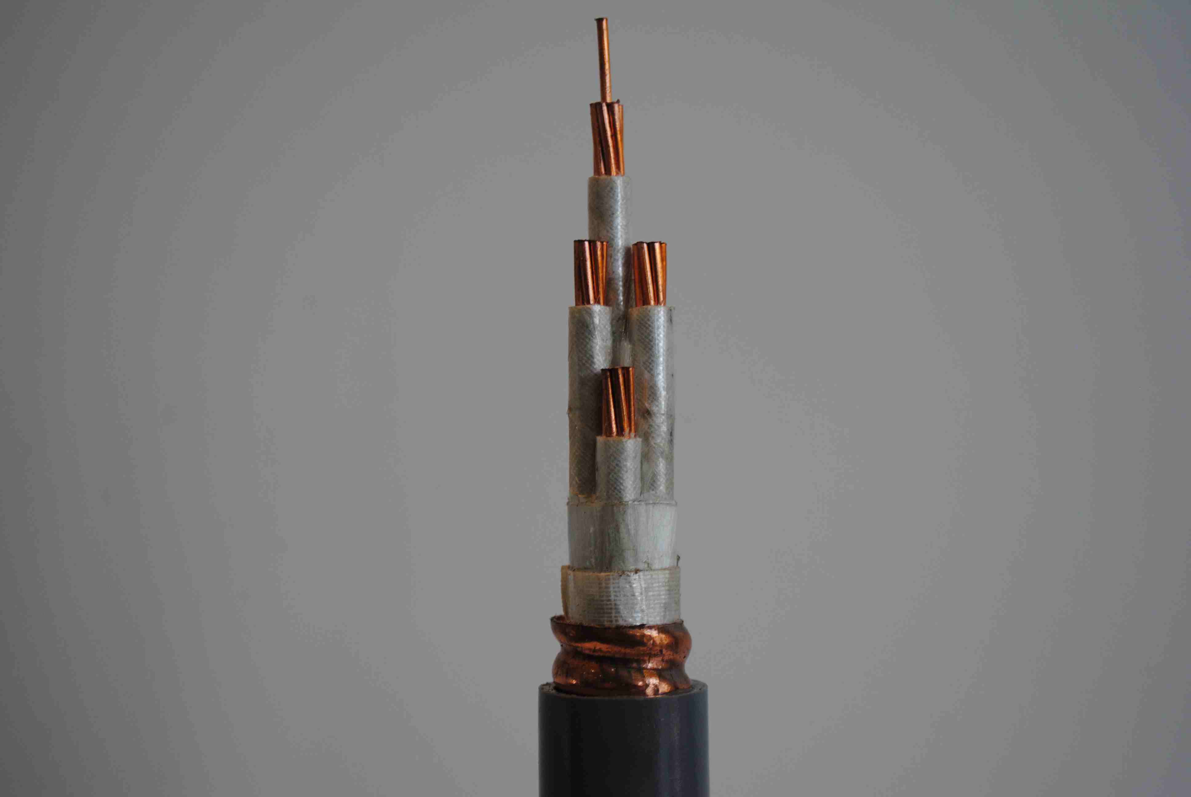如何选择工艺生产性能较好的低压硅烷交联电缆料